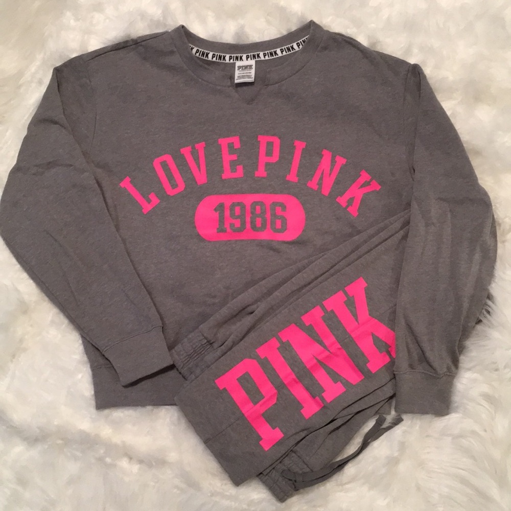 PINK VS Lounge Set! - Picture 2 of 6